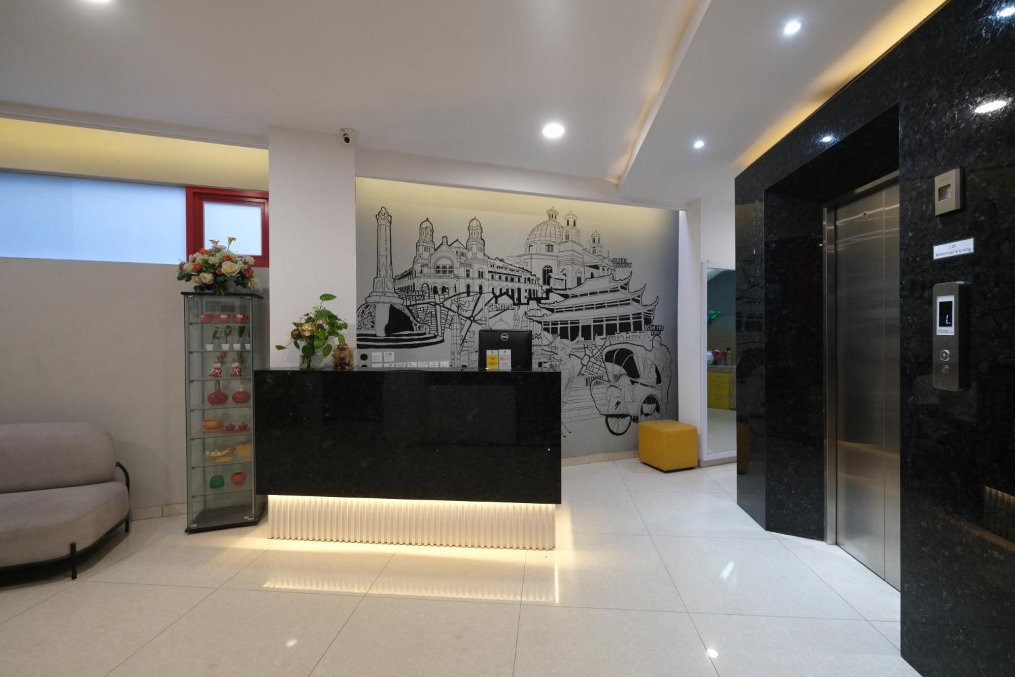 S101 Hotels Semarang Buitenkant foto
