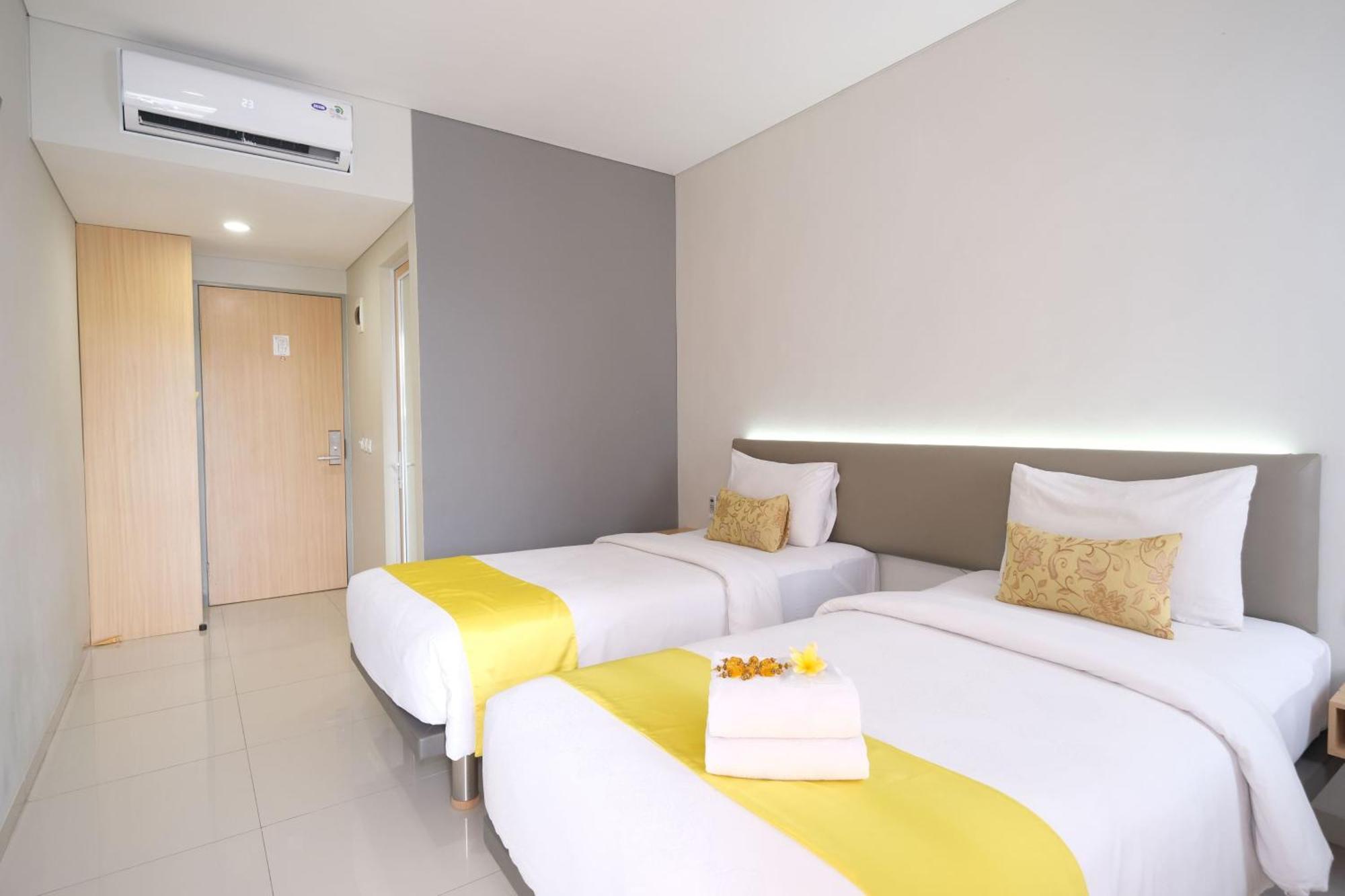 S101 Hotels Semarang Buitenkant foto
